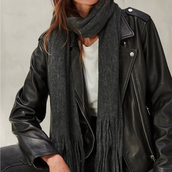 New Lucky Brand gray scarf, Grey fringe scarf - Picture 3 of 6